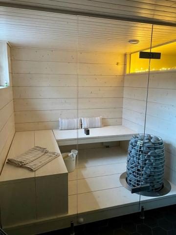HUUM HIVE Mini 9kW WiFi Sauna Heater Package
